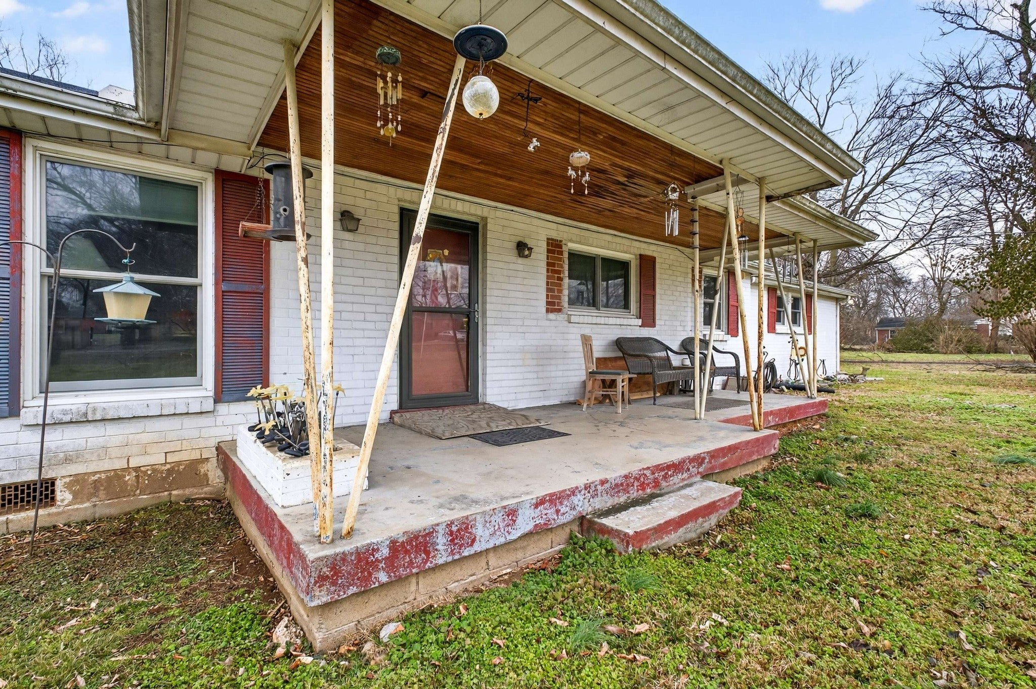 3-bed home for sale in Nashville, TN 37207, 215 Ewing Dr 215 Ewing Dr, Nashville TN 37207 3-bed home, photo 4 of 31