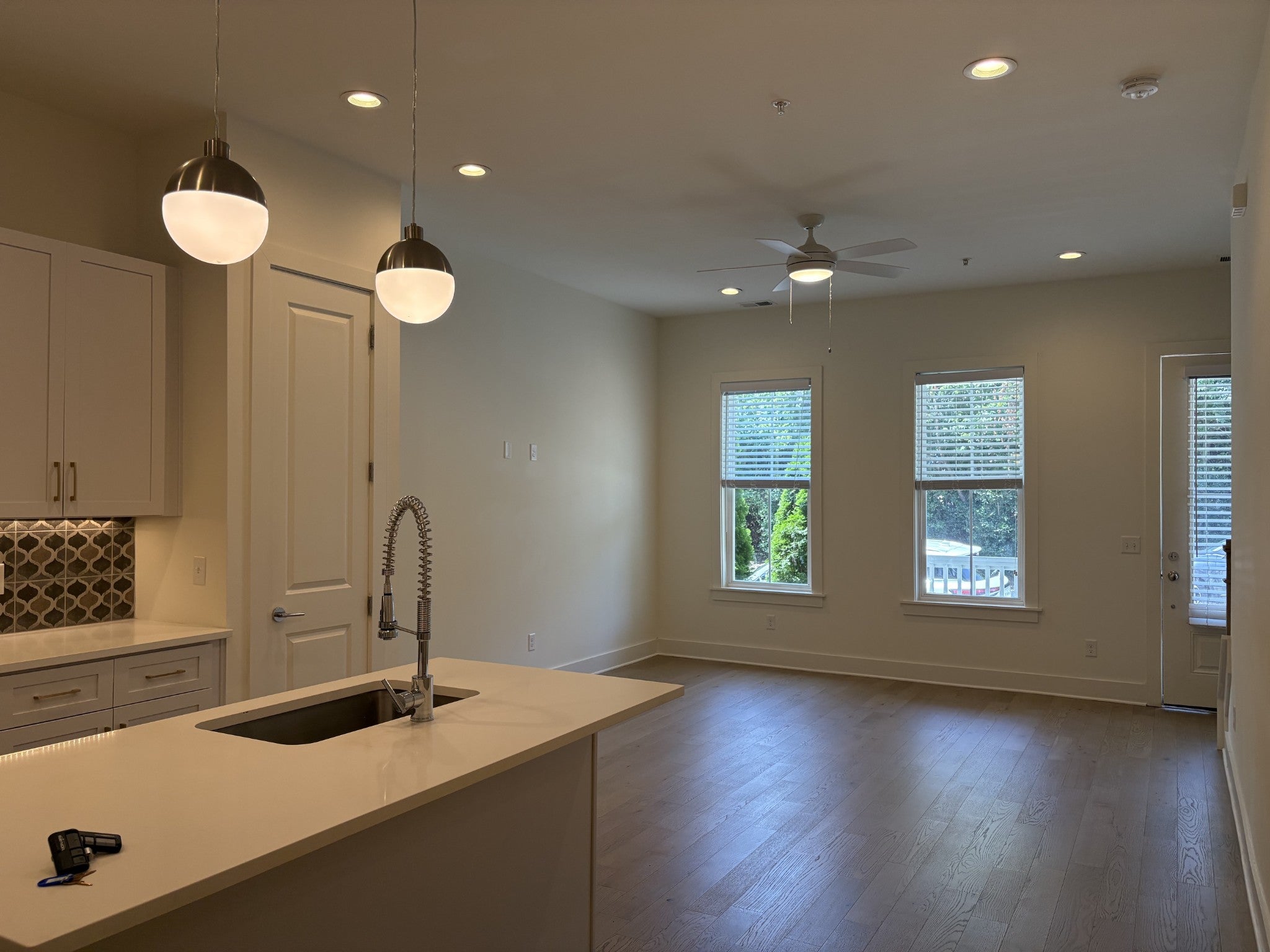 225 Ribbon Ln