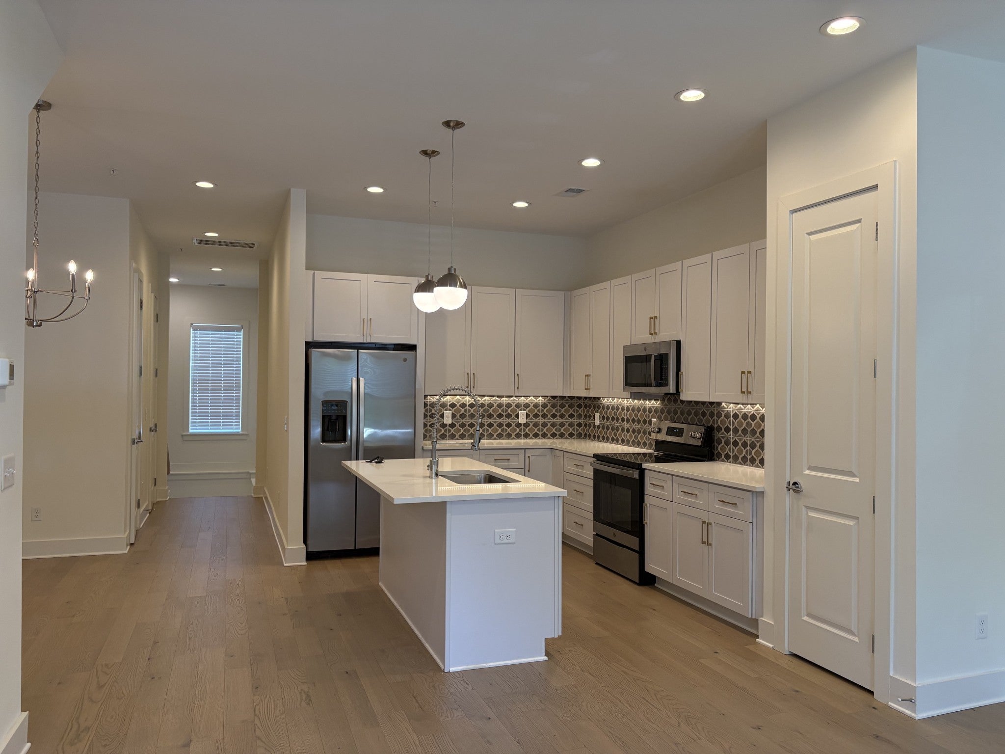225 Ribbon Ln