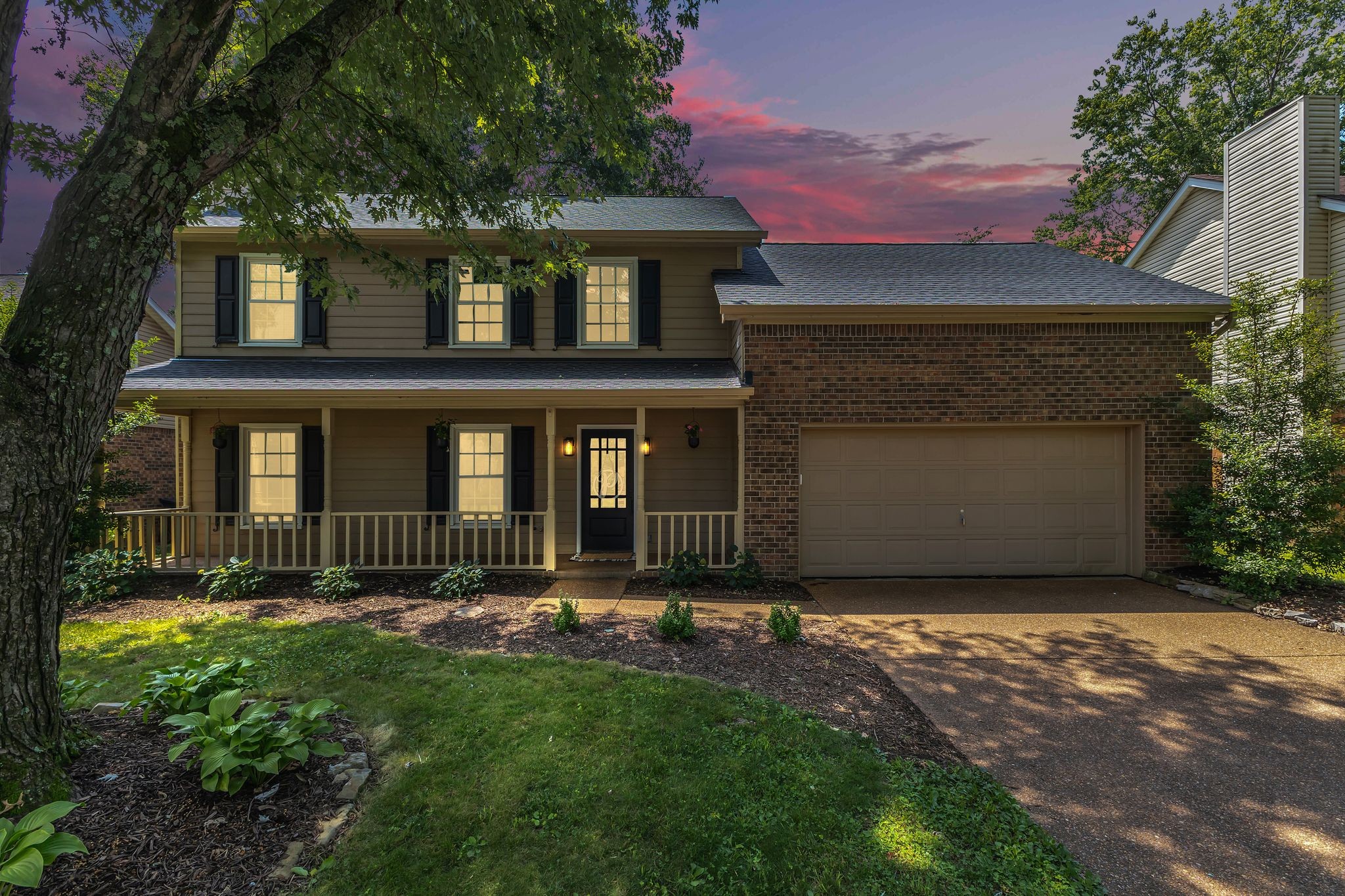 538 Maplegrove Dr