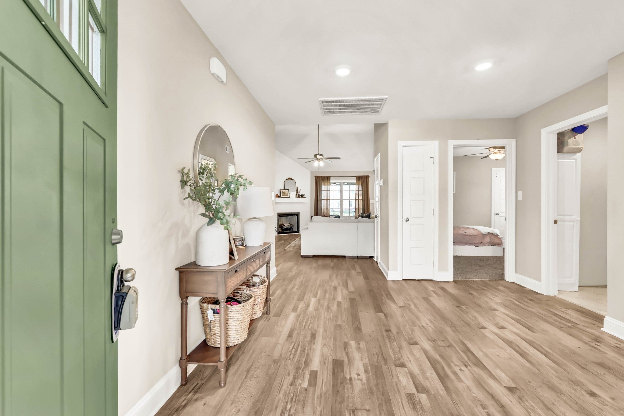 516 Castle Pinckney Ln