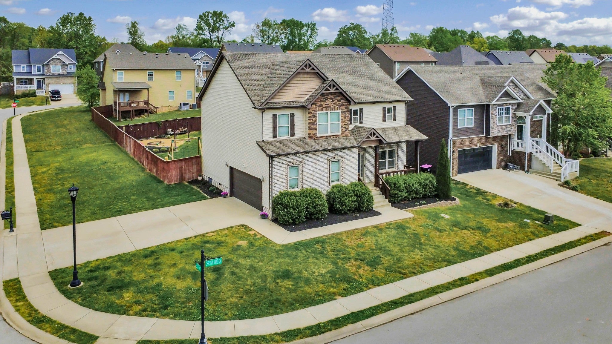109 Easton Dr