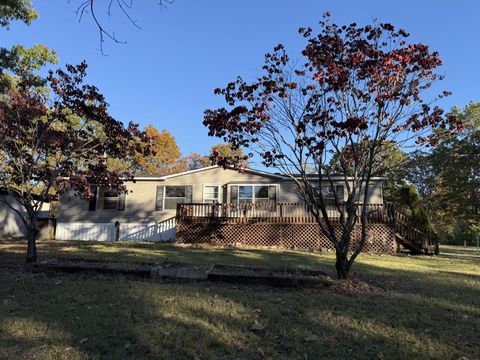 1600 Little Hurricane Creek Rd Mc Ewen TN 37101