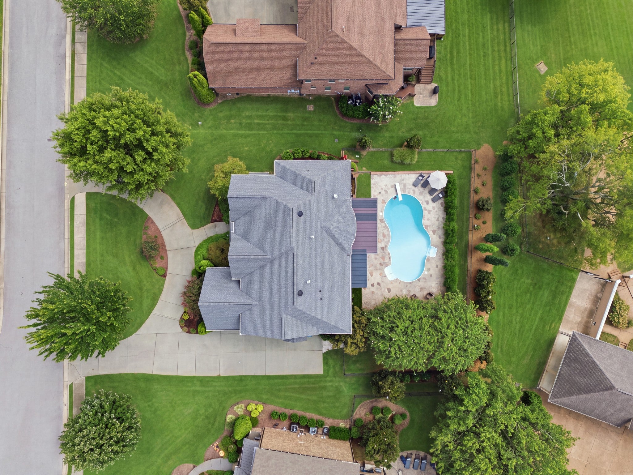 625 Calverton Ln