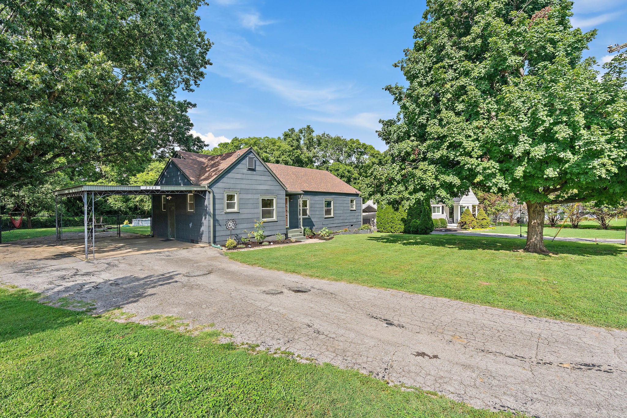 2549 Stinson Rd