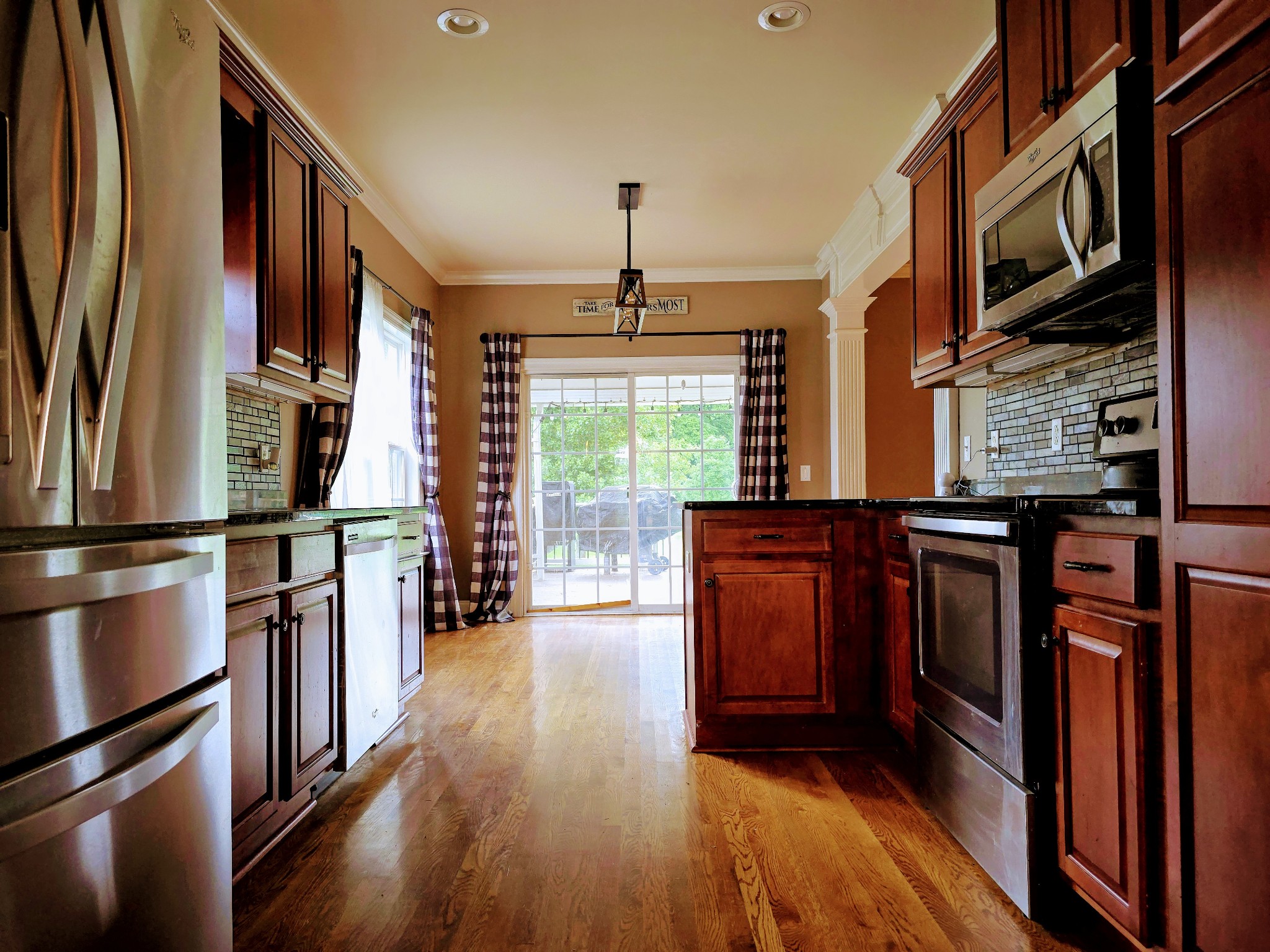 2305 Scout Dr