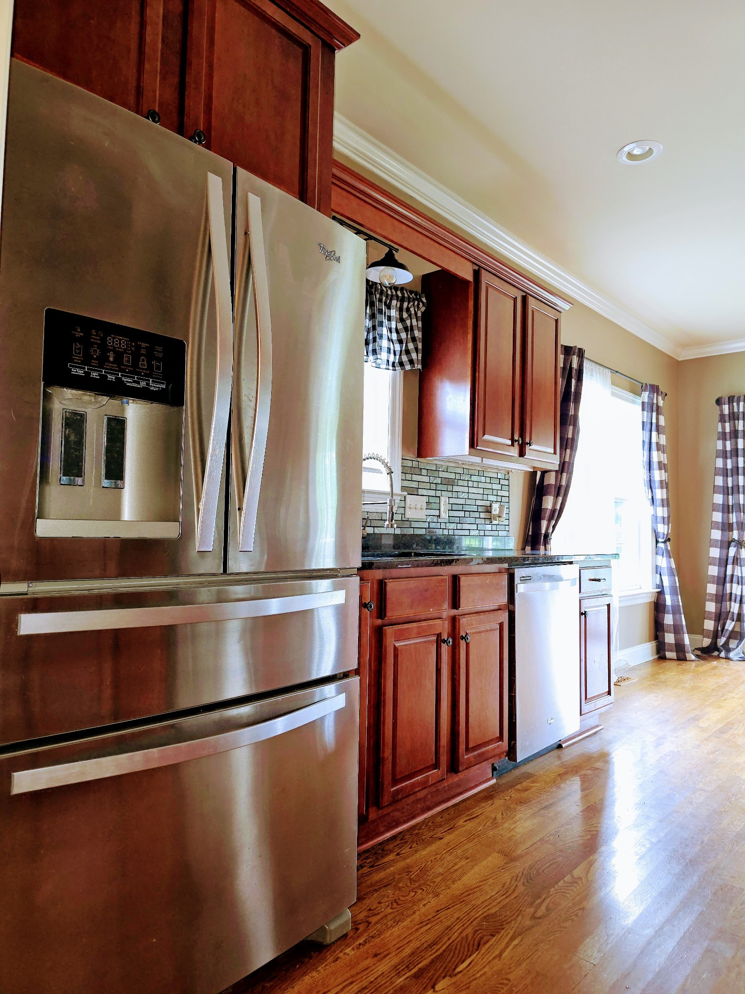 2305 Scout Dr