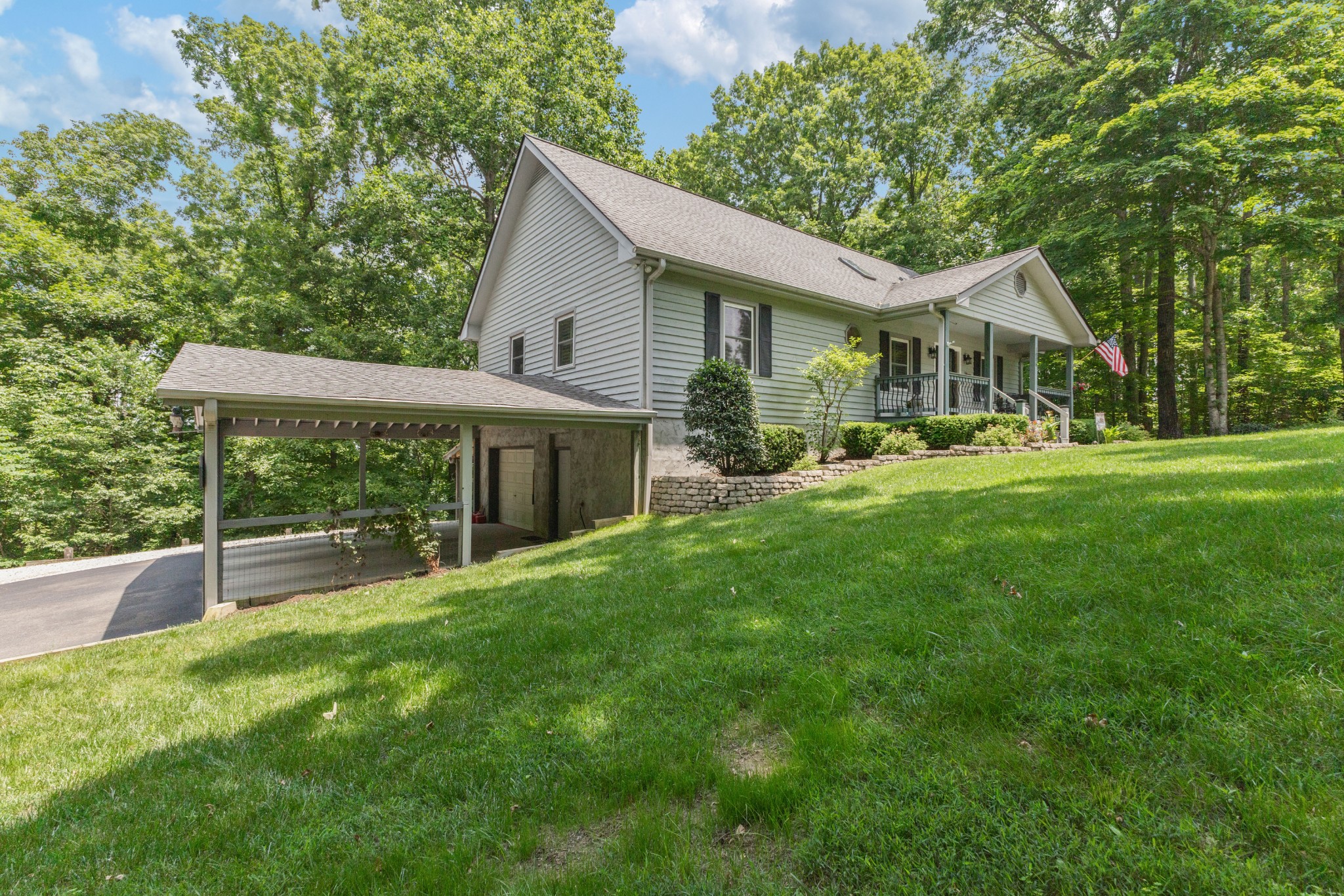 1006 Blackburn Ct