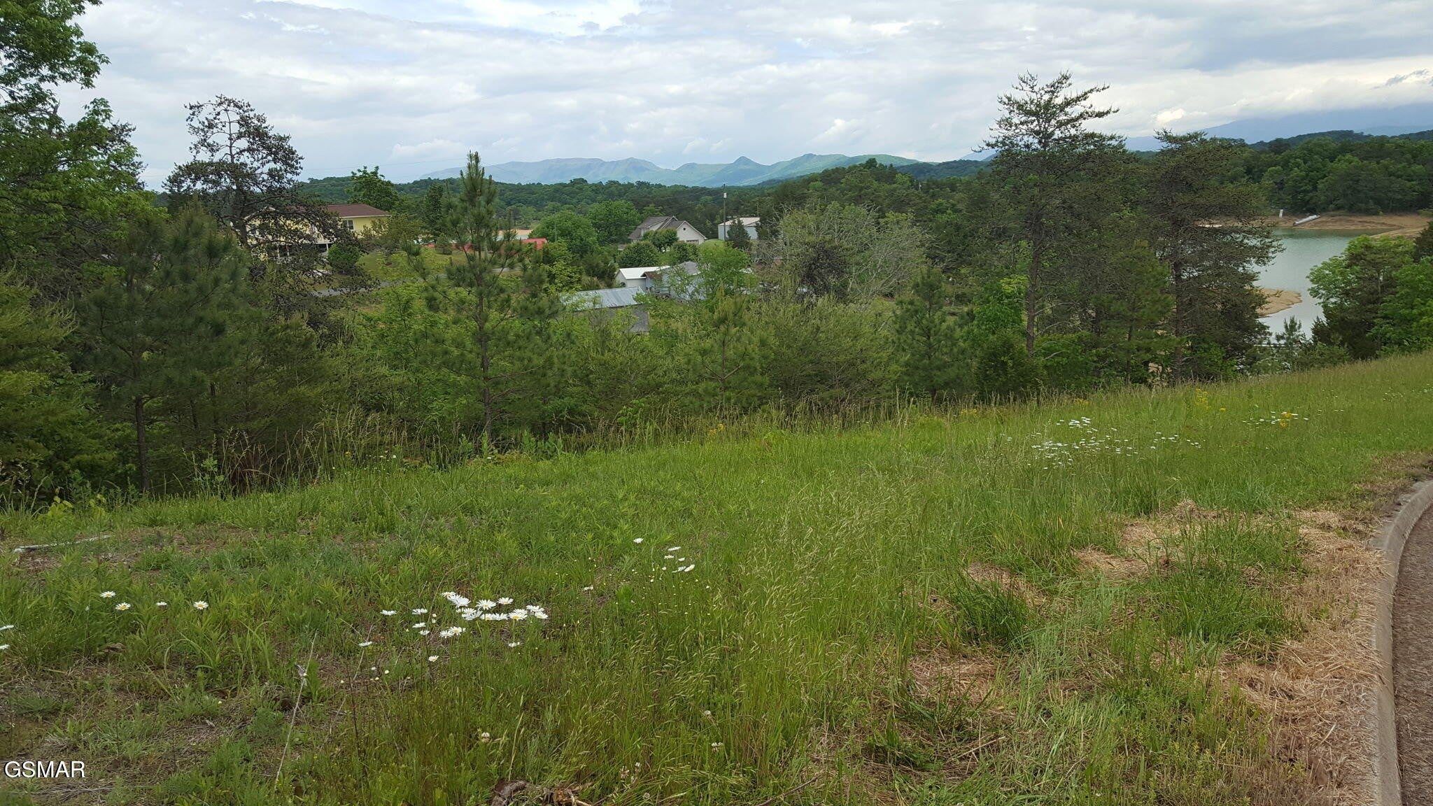 16 Morning View Lane