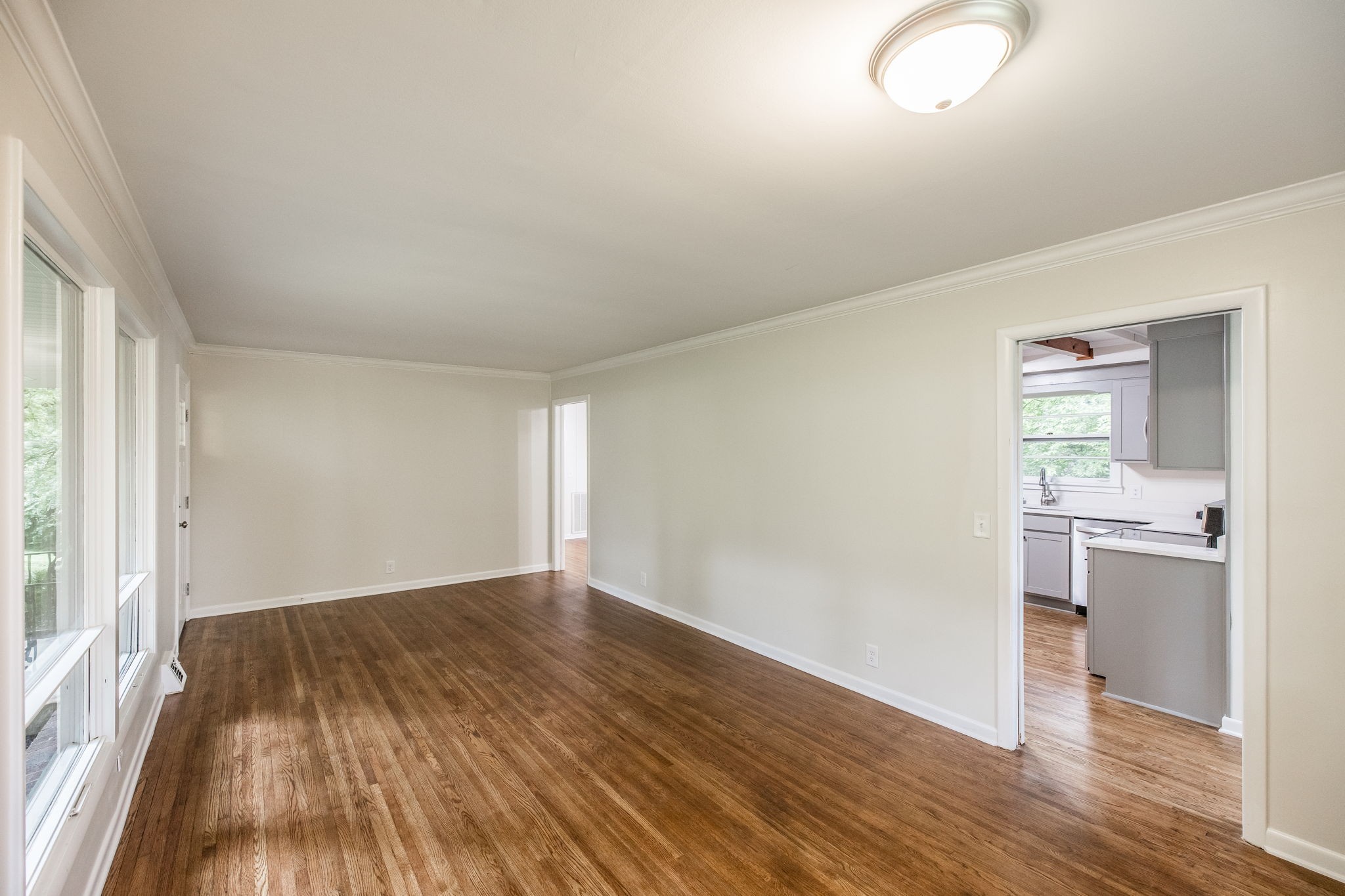 418 Foothill Dr