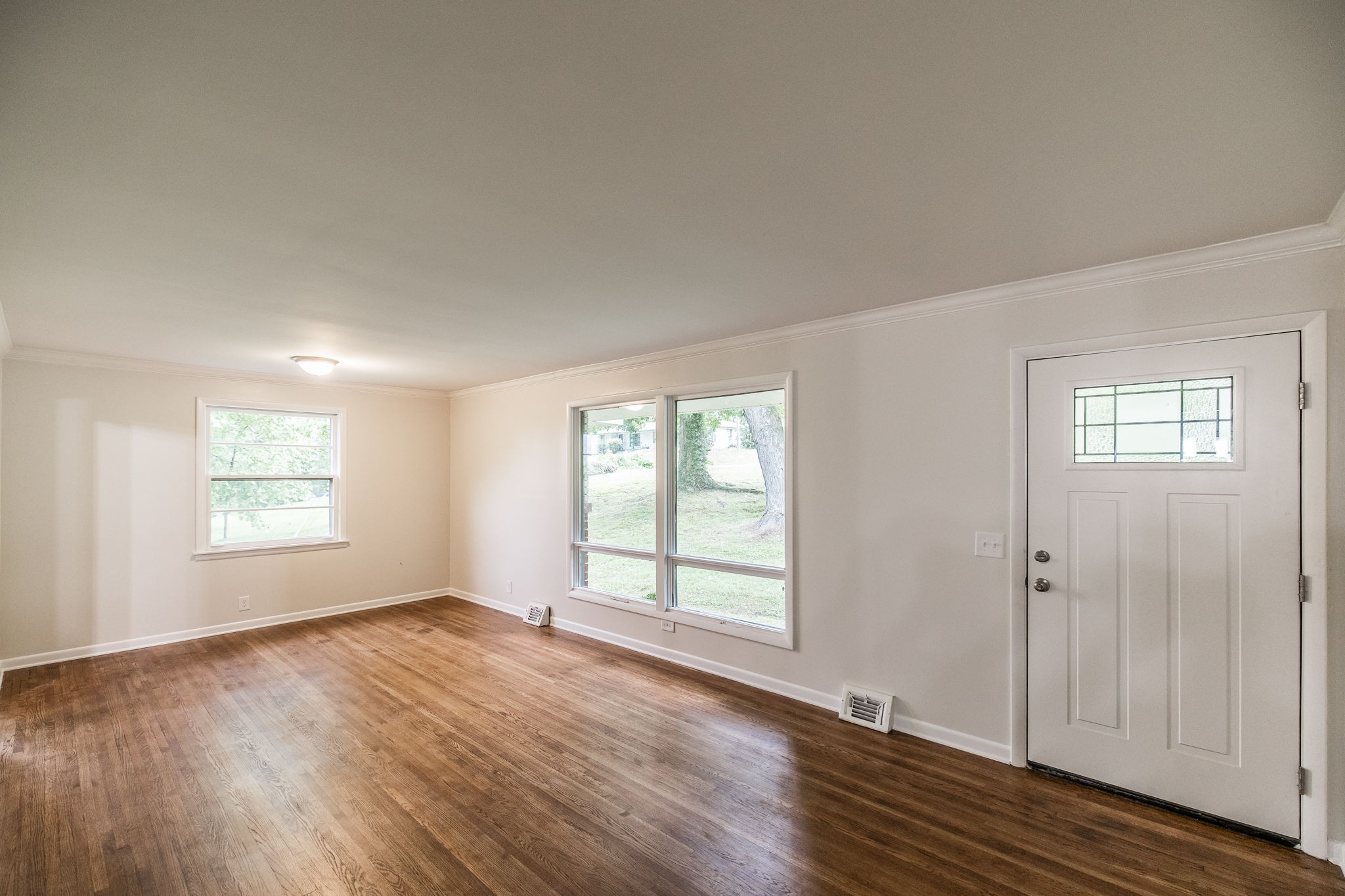 418 Foothill Dr
