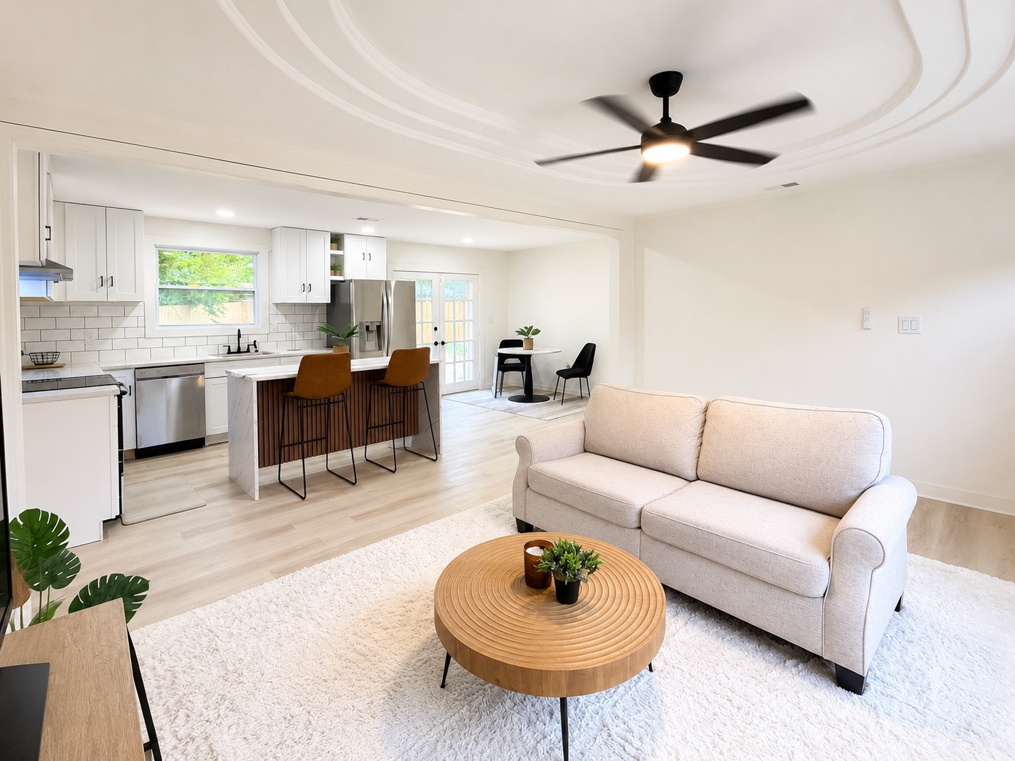 3213 Cloverwood Dr