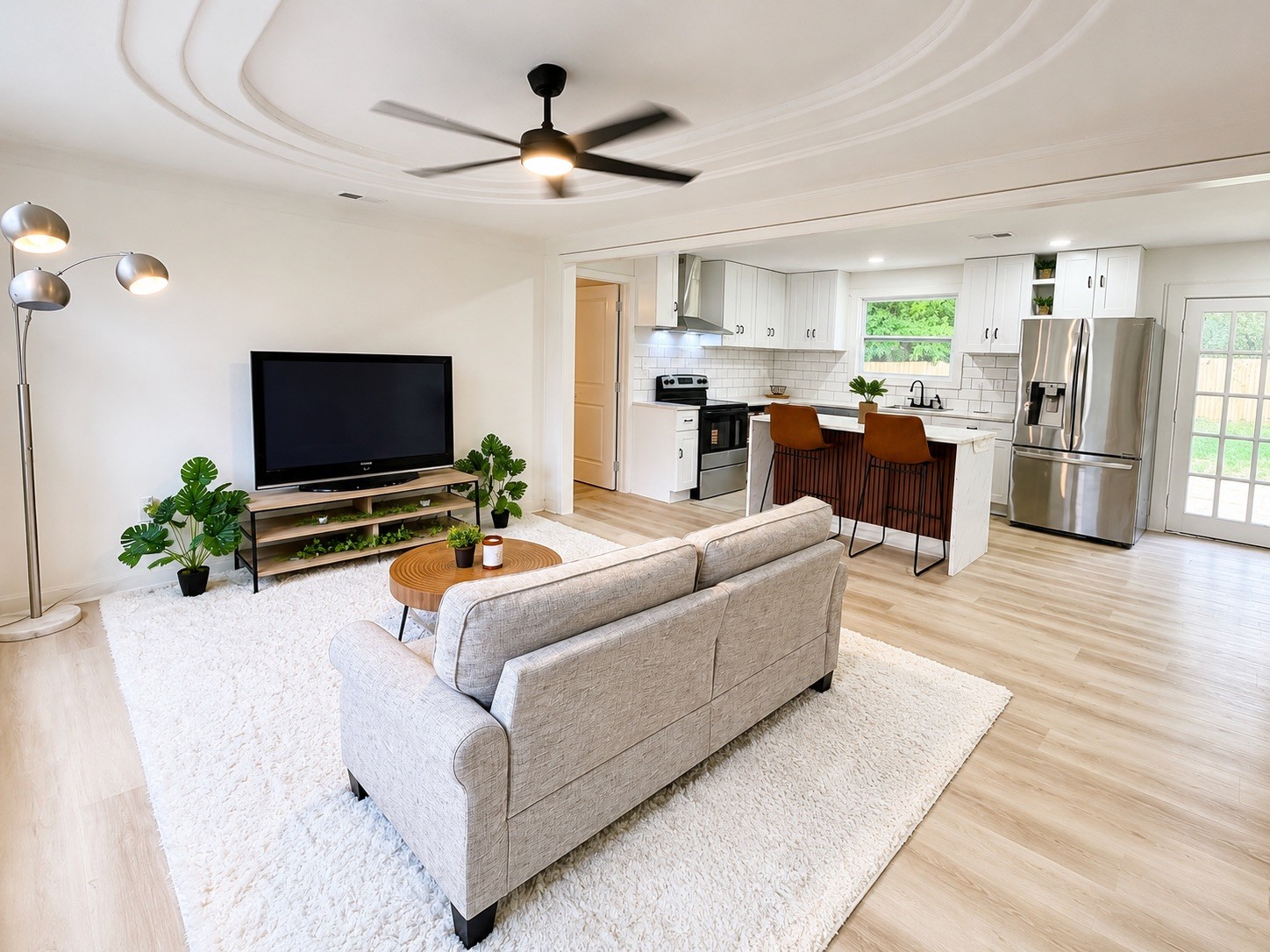 3213 Cloverwood Dr