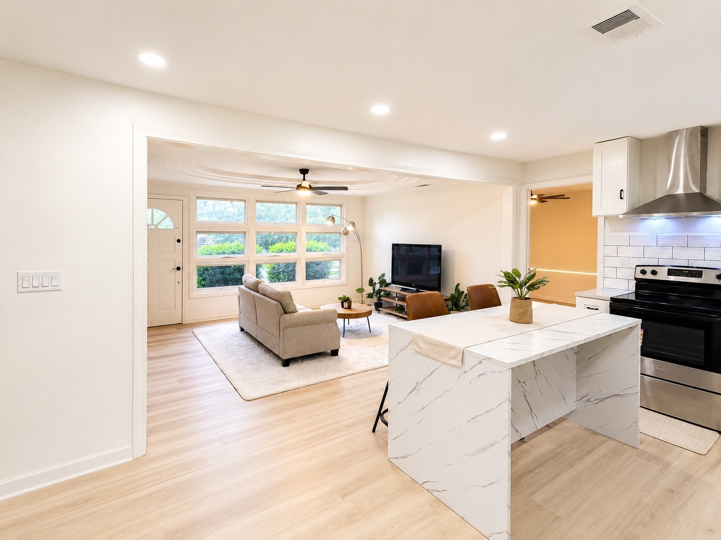3213 Cloverwood Dr