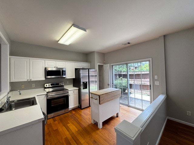 452 Old Towne Dr