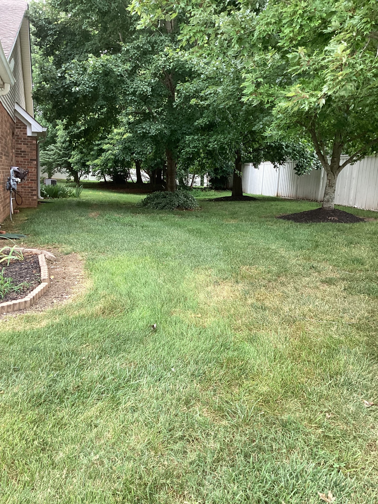 404 Village Green Cir