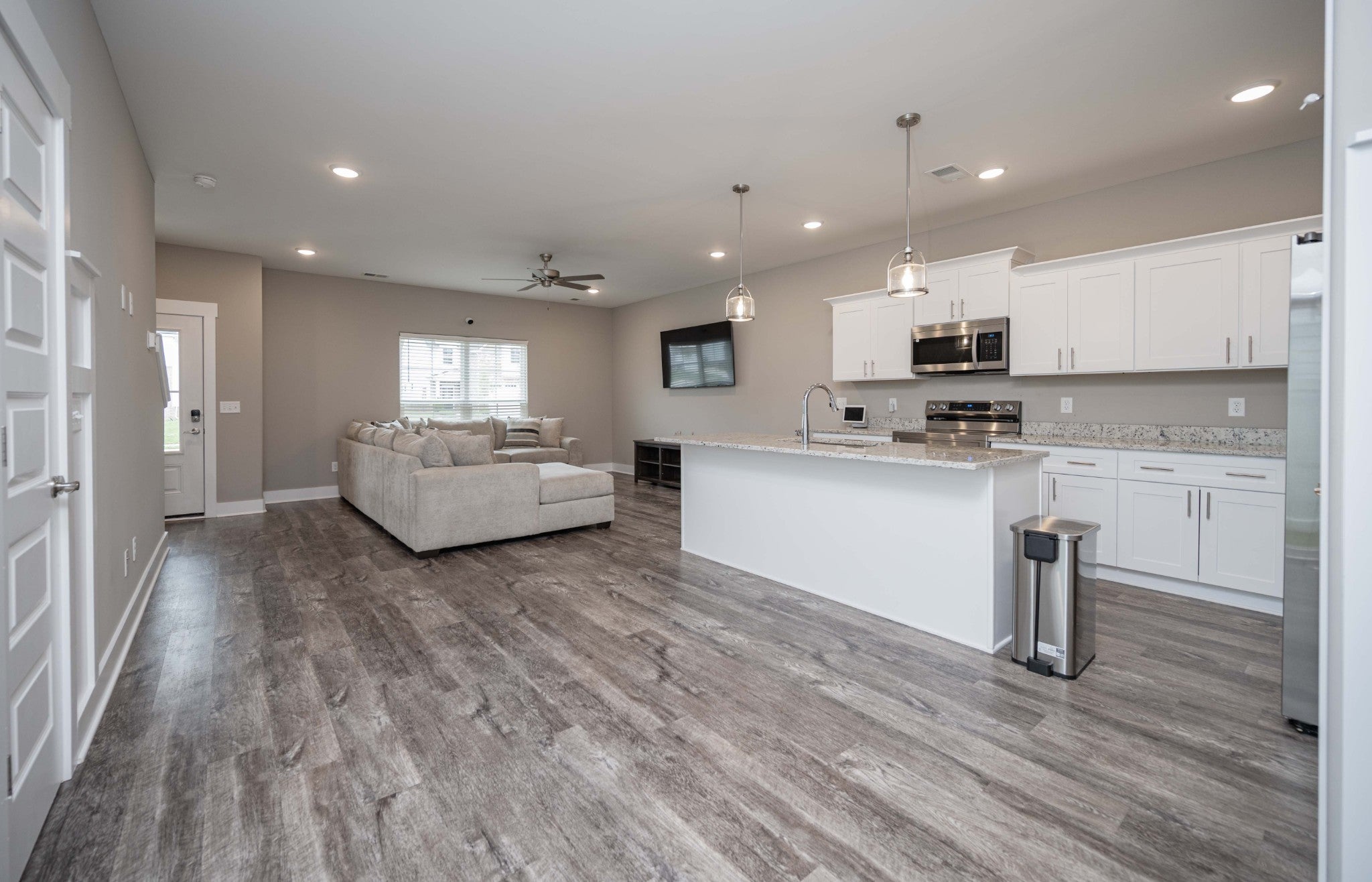 2160 Barringer Ln - Photo 4