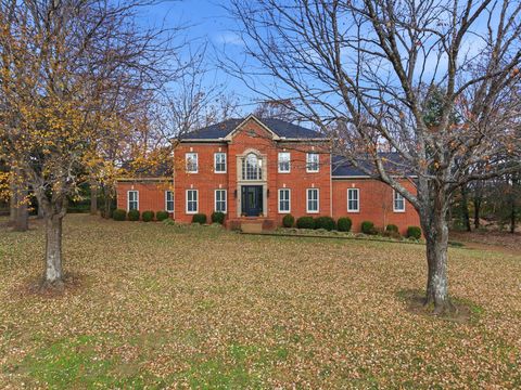 8224 Victory Trl Brentwood TN 37027