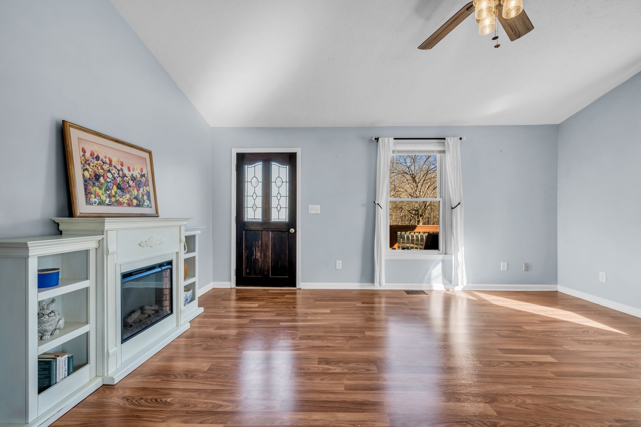 1006 Twin Oaks Dr