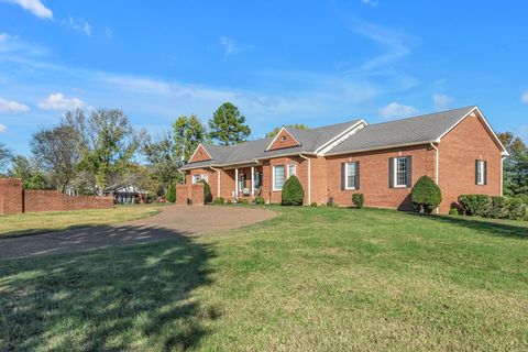 161 Graystone Dr Gallatin TN 37066