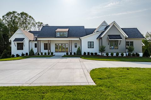 Photo of 4271 Columbia Pike, Franklin, TN 37064 (MLS # 2532222)