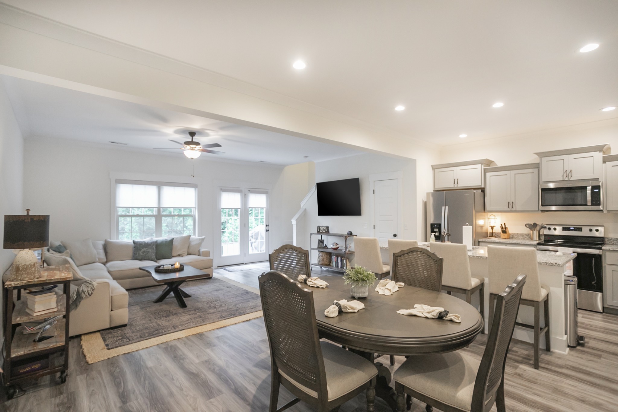 3337 Alta Ln