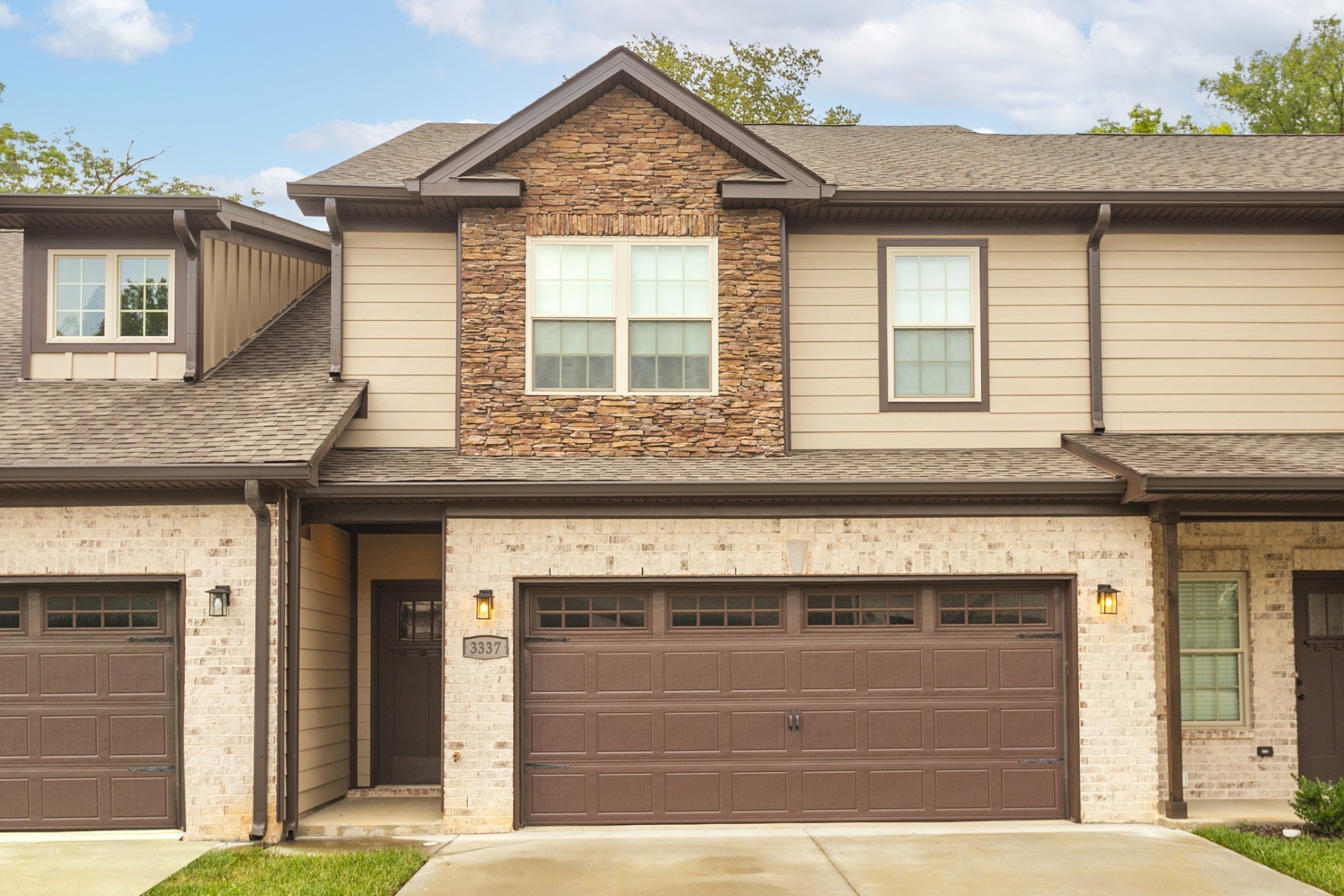 3337 Alta Ln