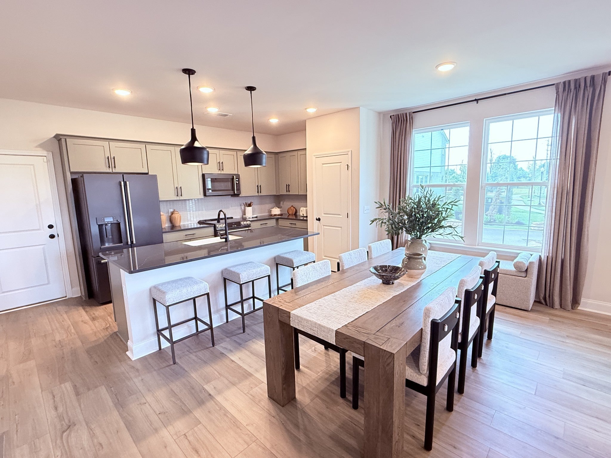 2718 Willowoak Trl