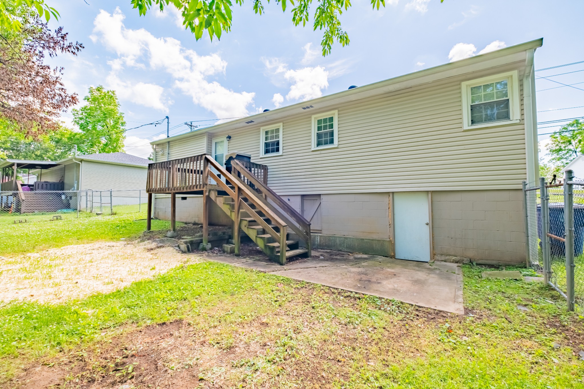 1025 Fairfield Pike