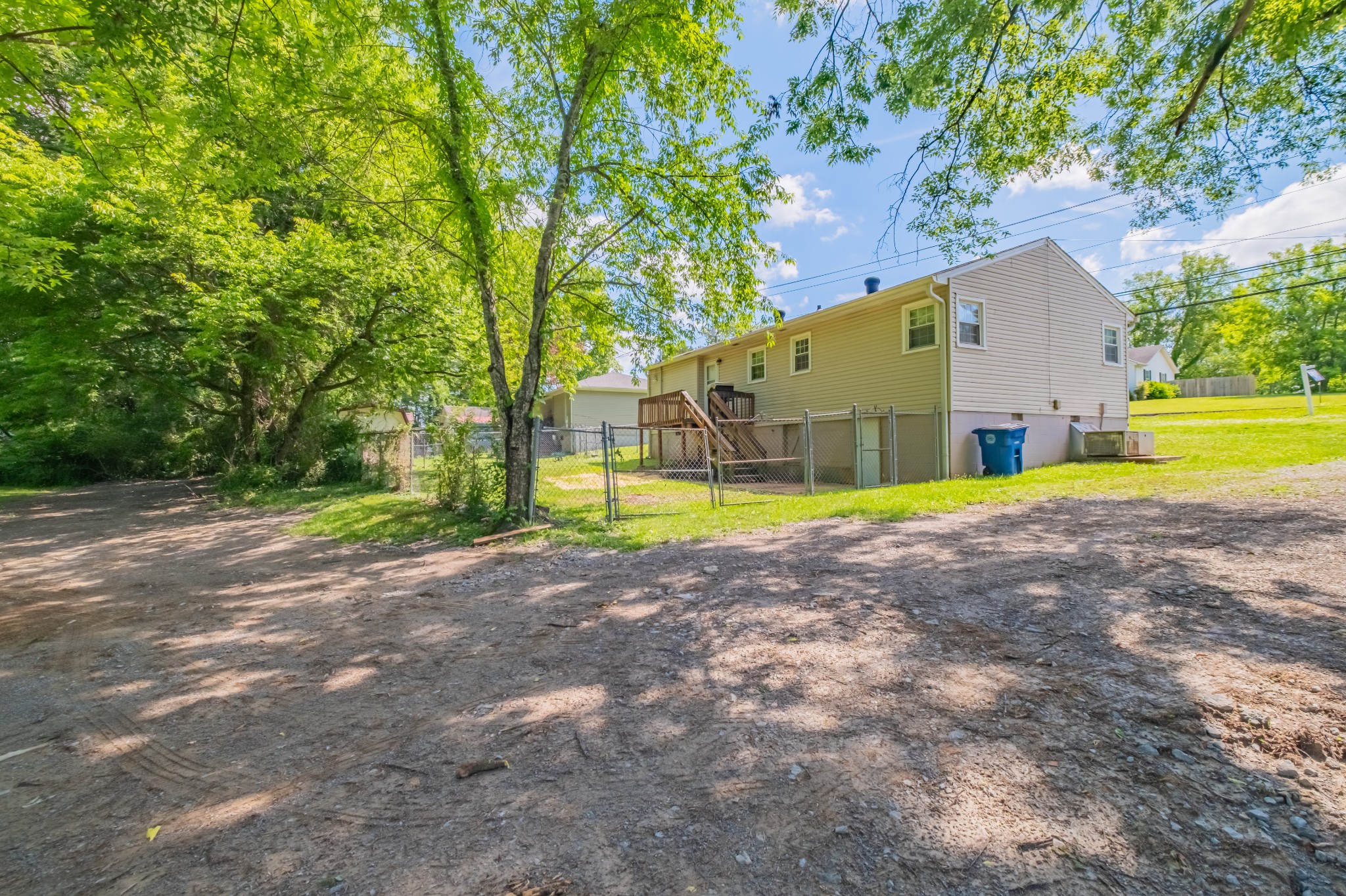 1025 Fairfield Pike