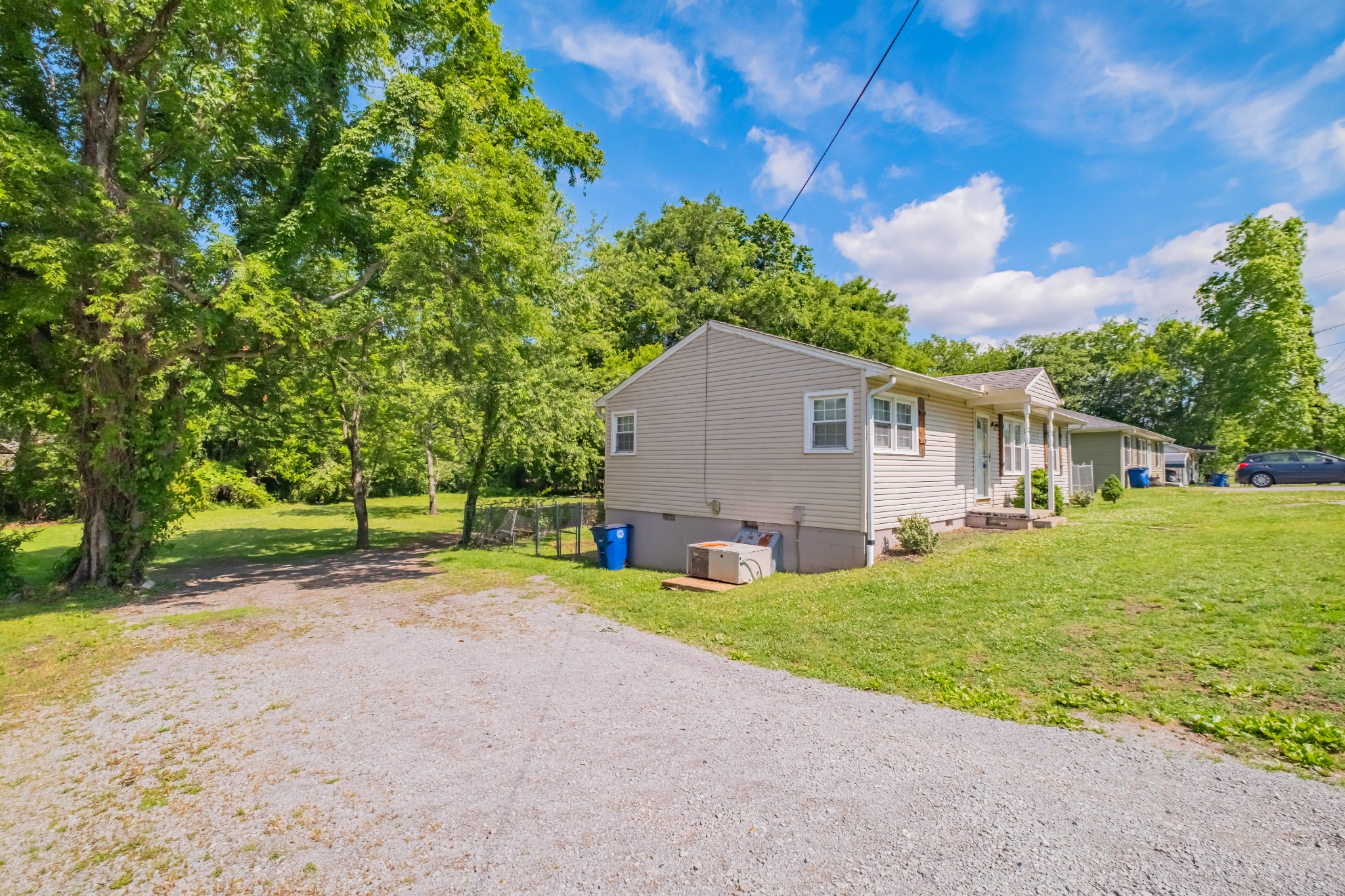 1025 Fairfield Pike