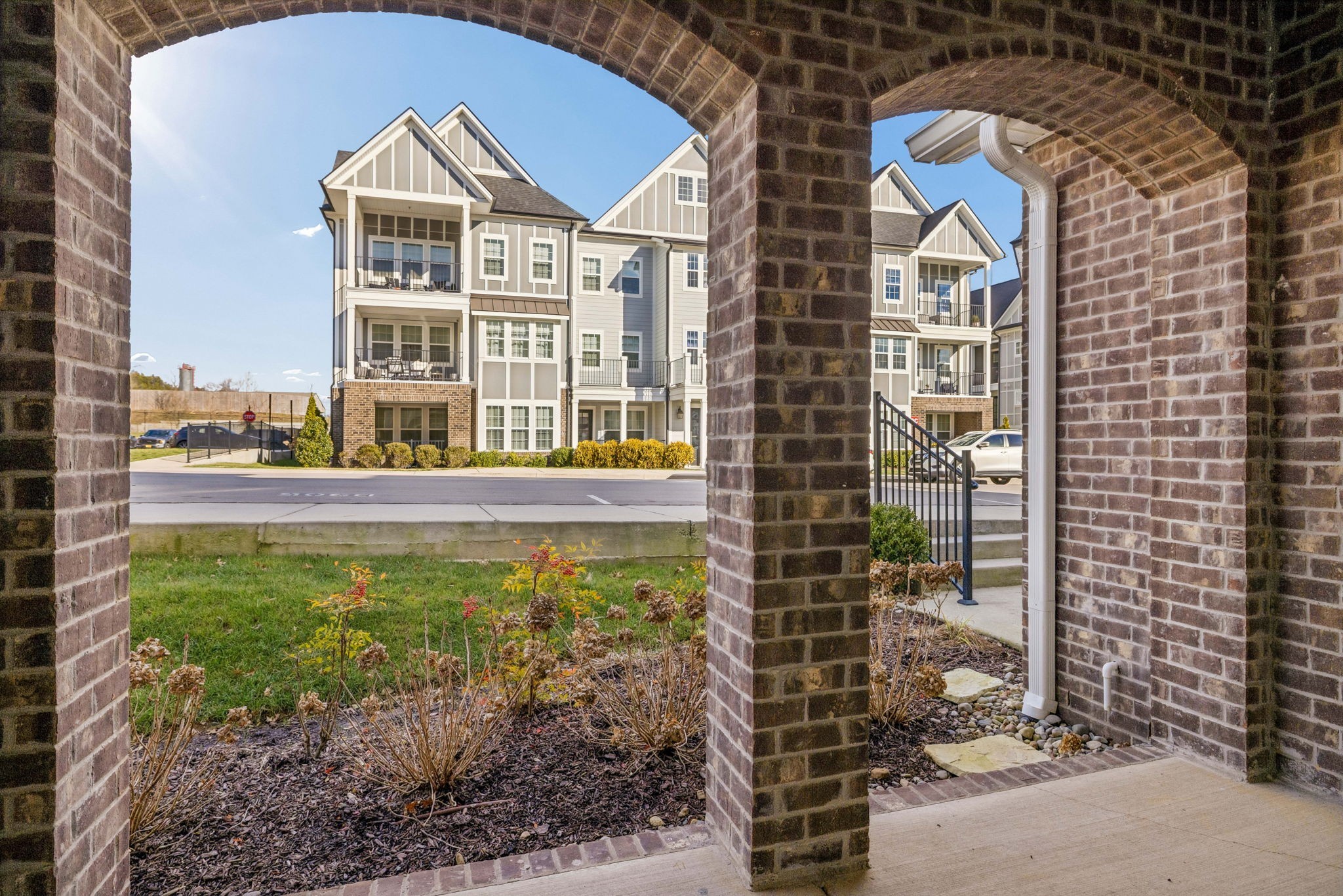 1000 Vintage Green Ln 1104