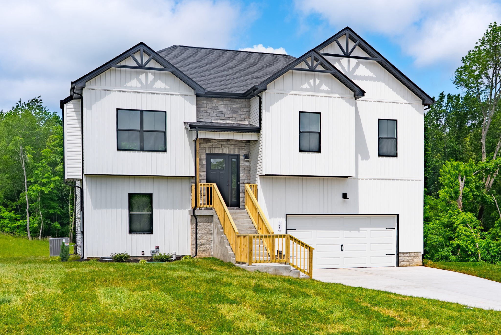 186 Dewberry Ct