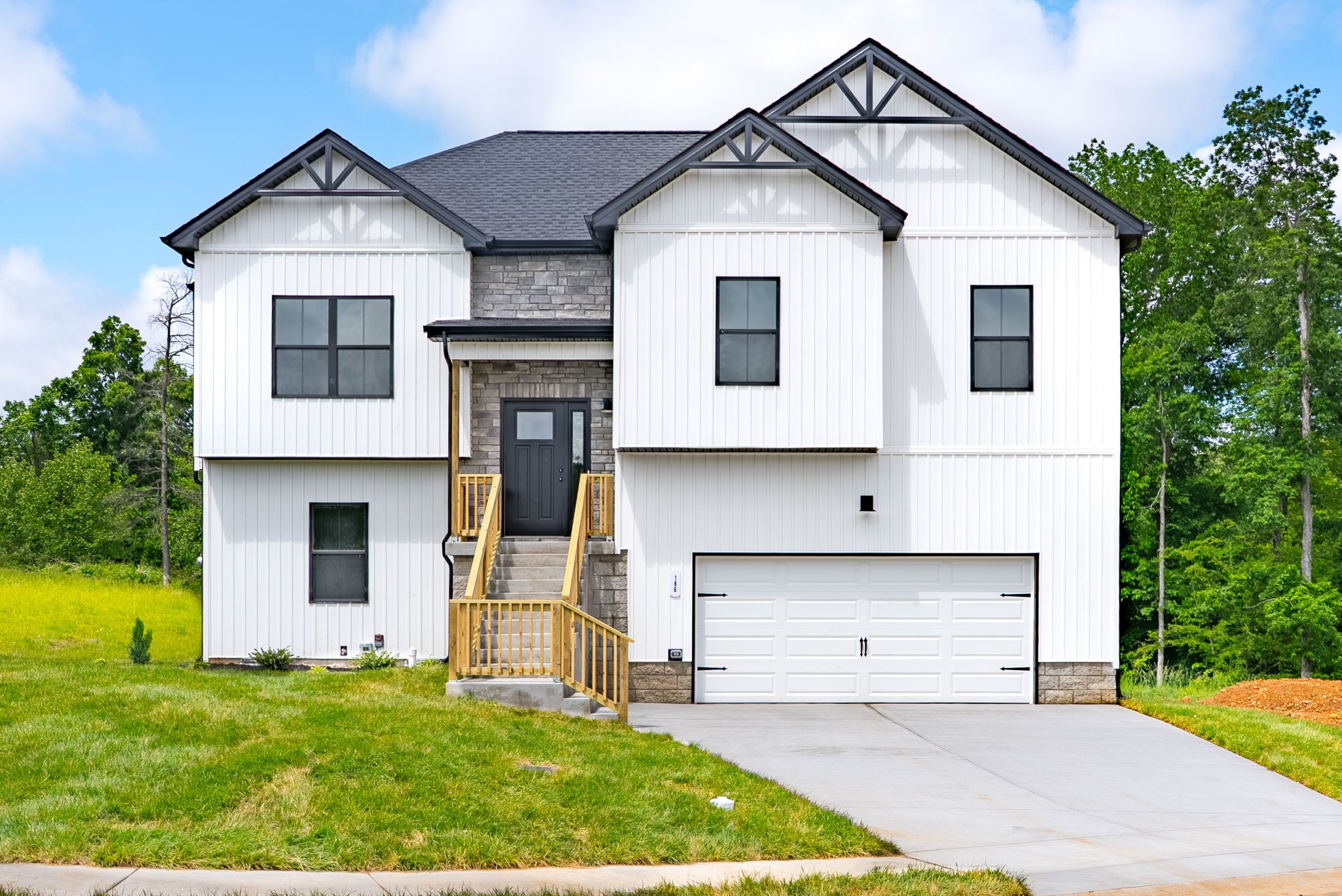 186 Dewberry Ct