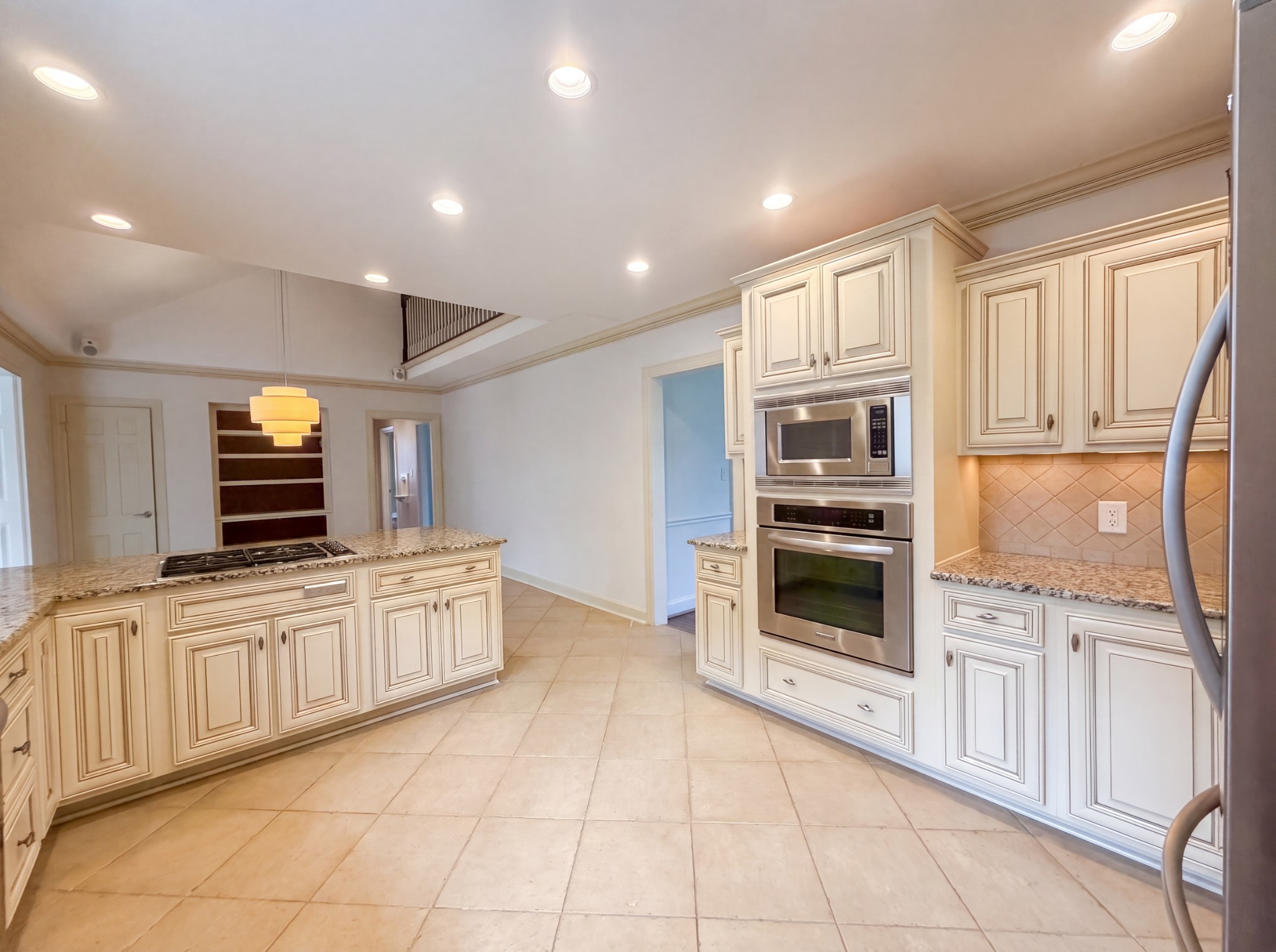 608 Estes Rd