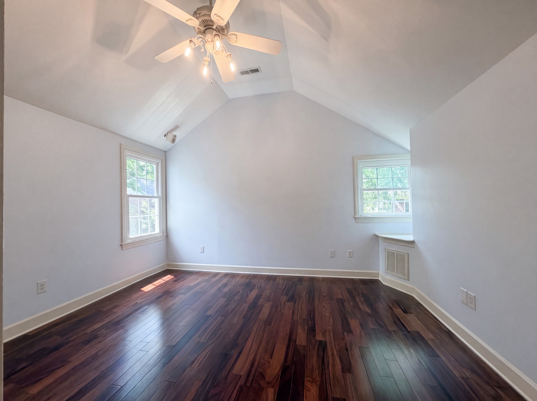 608 Estes Rd