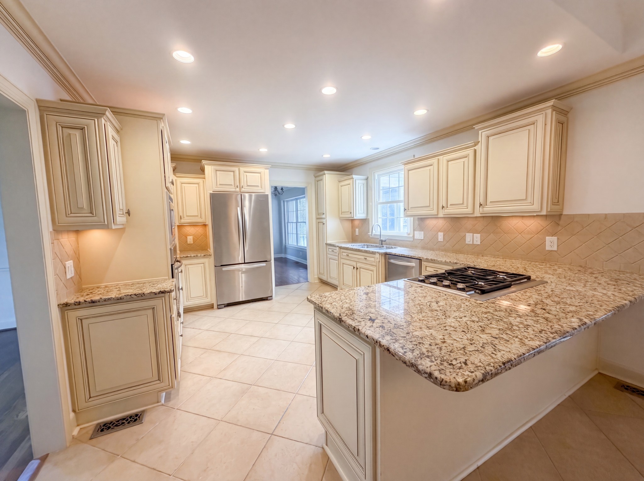 608 Estes Rd