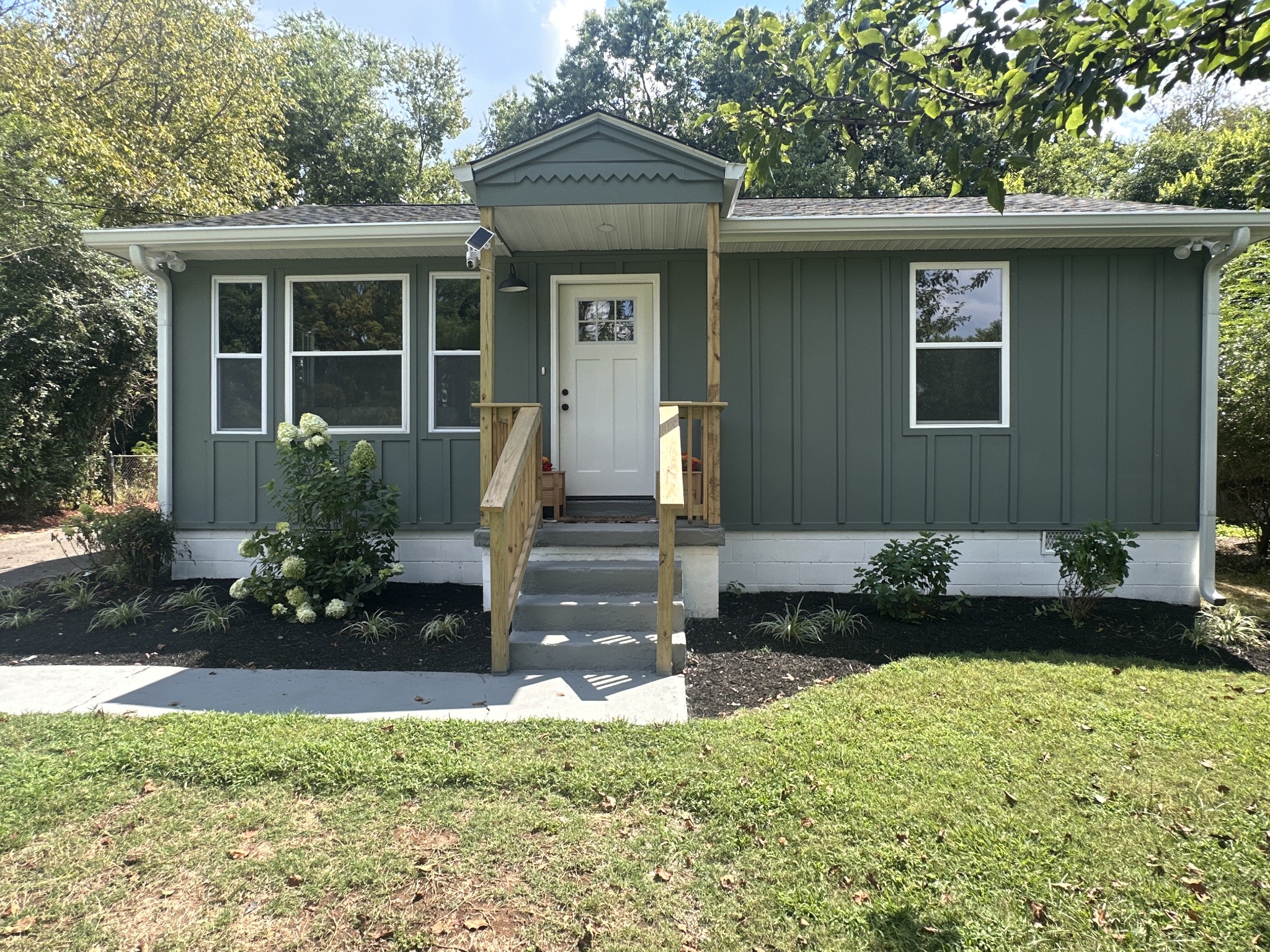203 Scruggs Ave