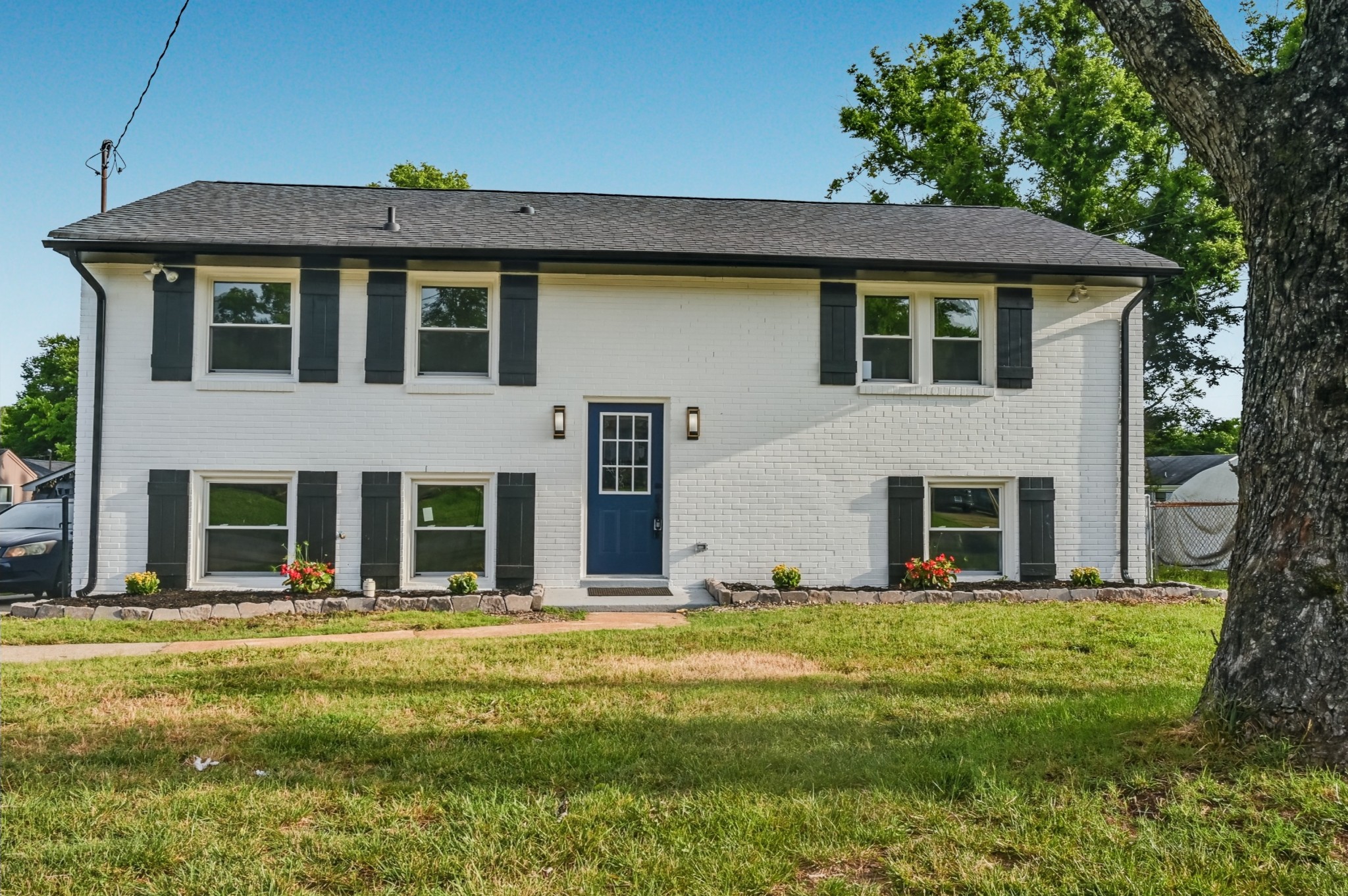 3269 Hinkle Dr
