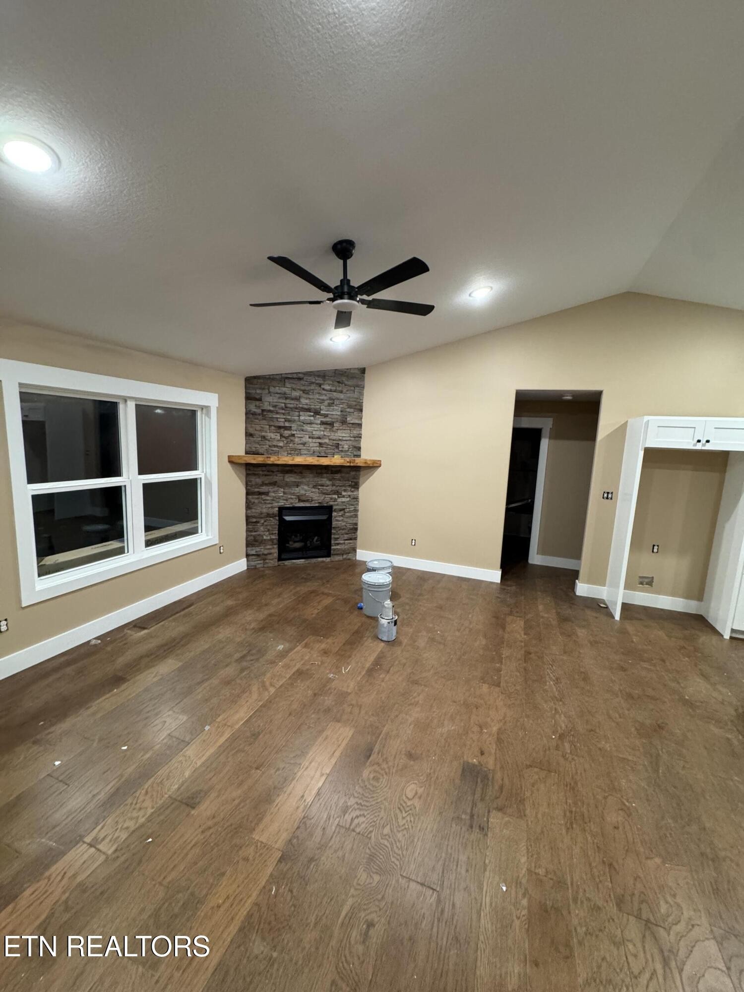 717 Oneida Lane