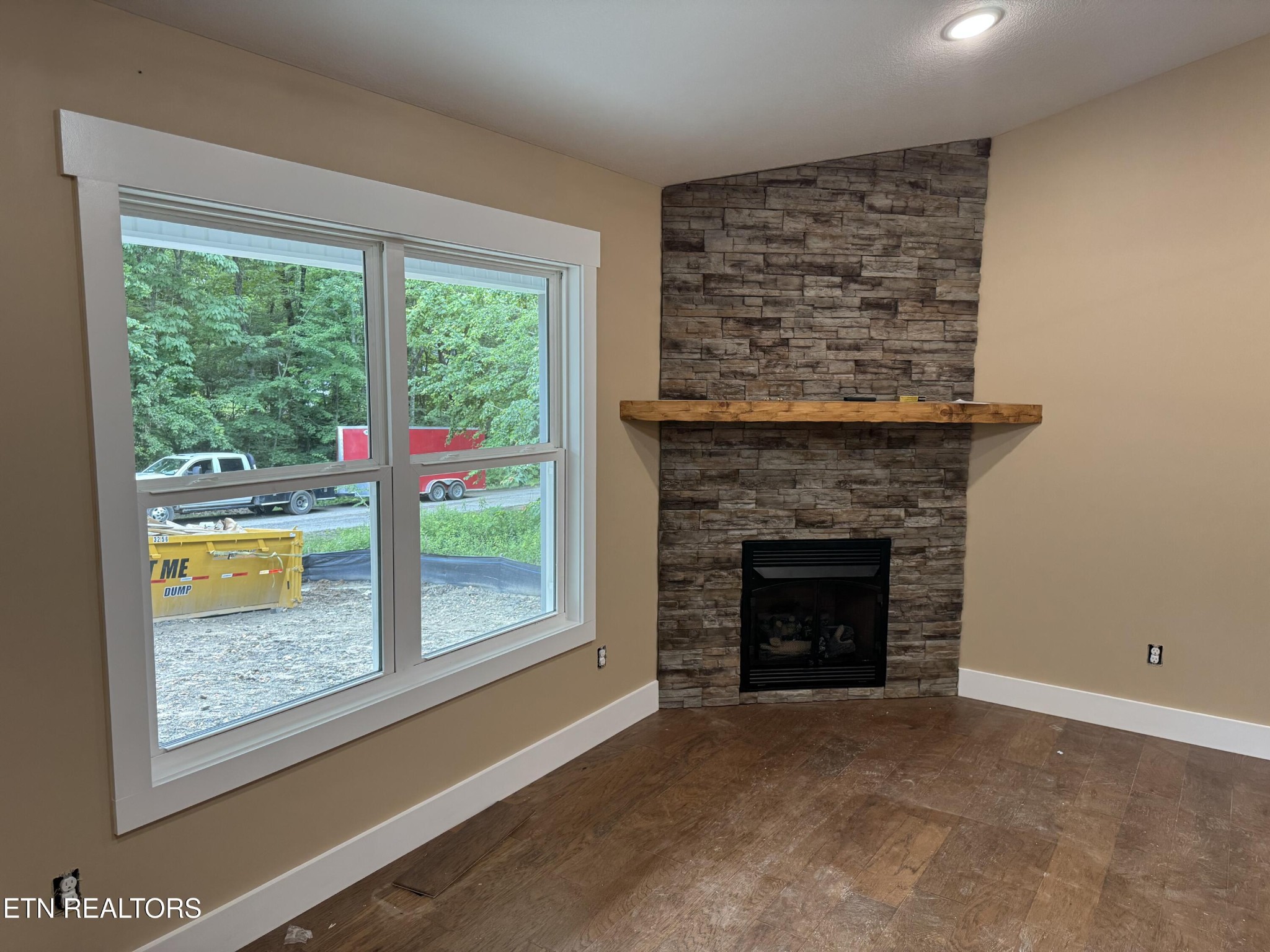 717 Oneida Lane