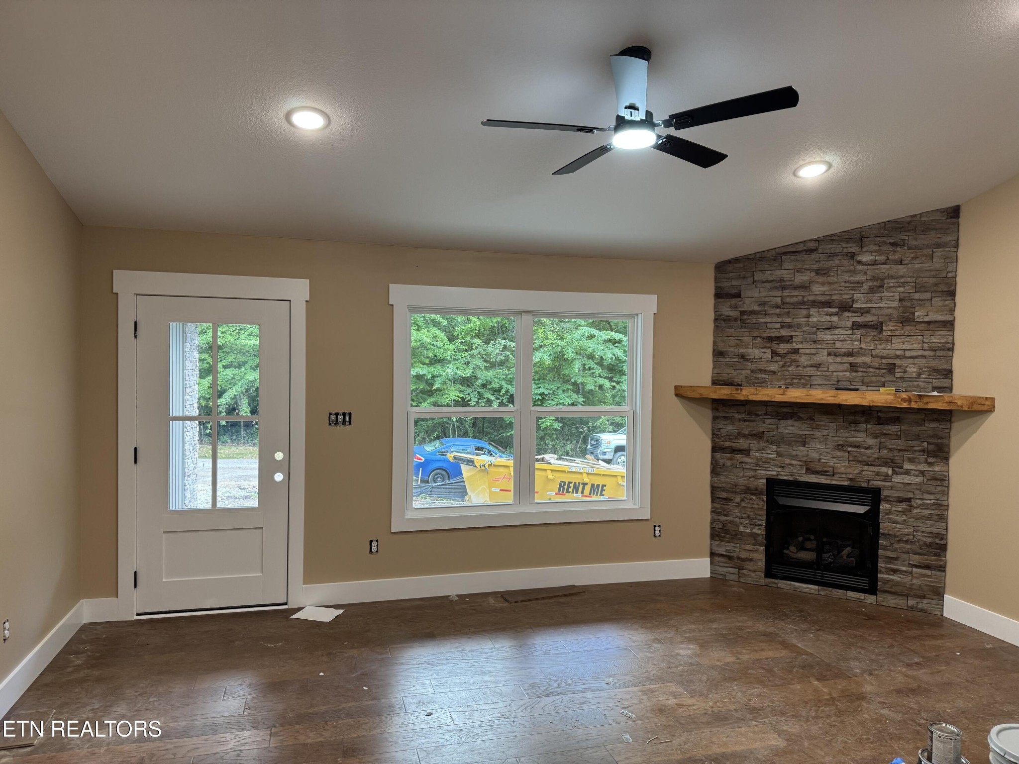717 Oneida Lane