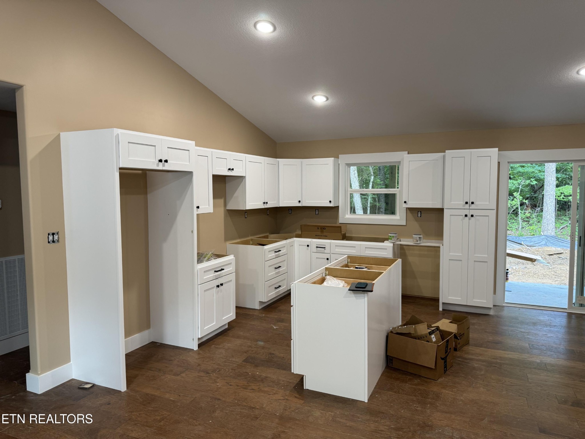 717 Oneida Lane