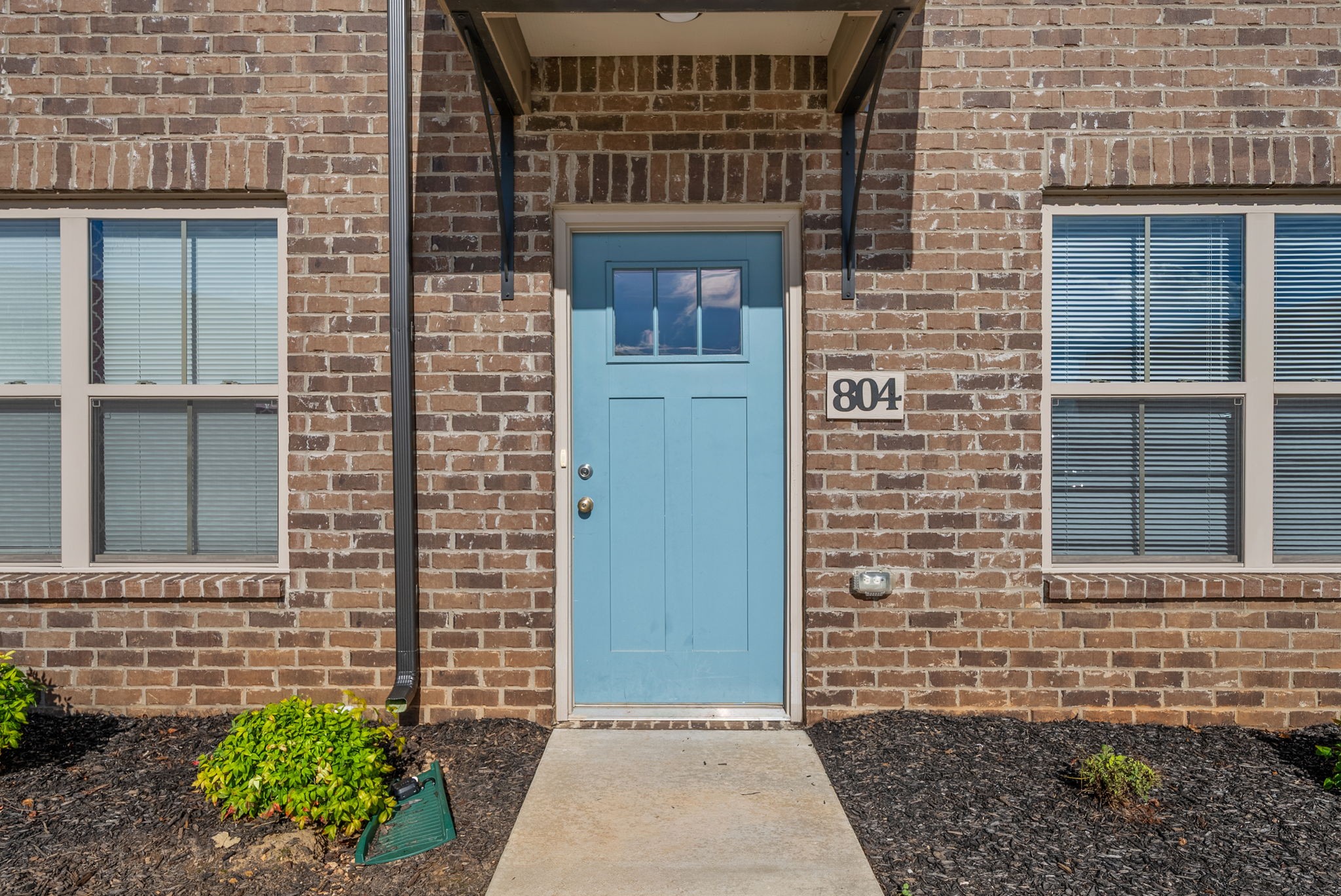 Clarksville, Tennessee 37042, United States, 3 Bedrooms Bedrooms, ,3 BathroomsBathrooms,Residential,Active,225004