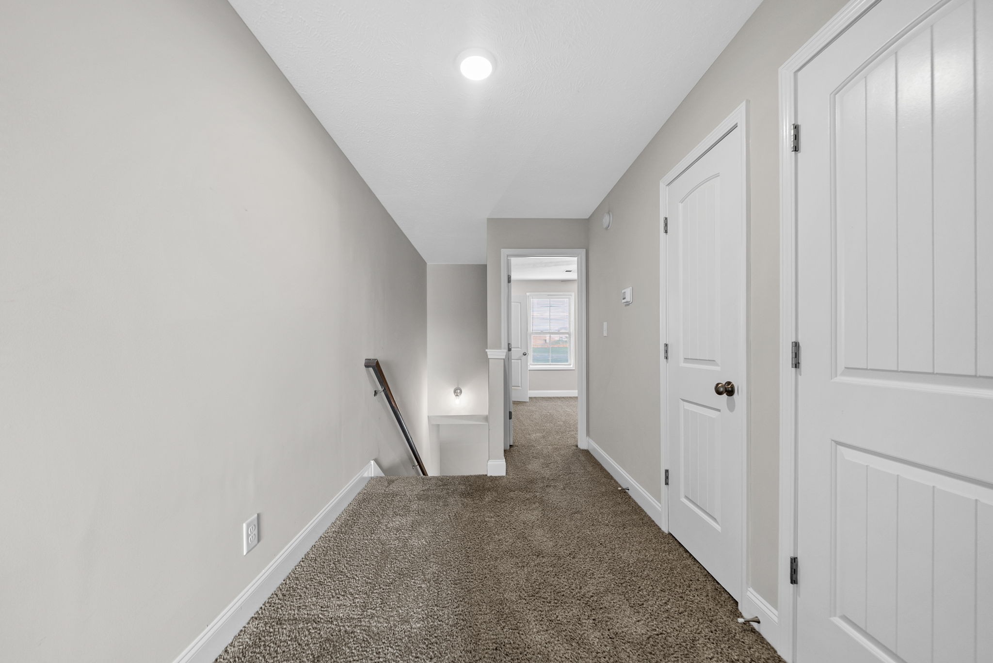 Clarksville, Tennessee 37042, United States, 3 Bedrooms Bedrooms, ,3 BathroomsBathrooms,Residential,Active,225004