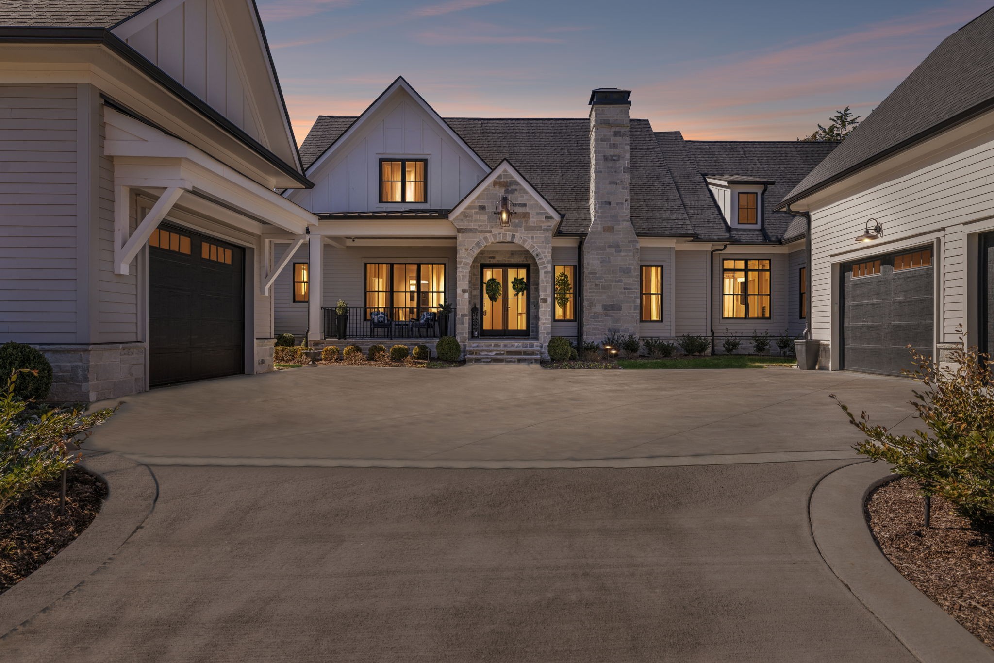 8166 Heirloom Blvd