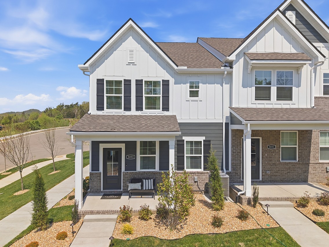 1313 Stubblefield Aly