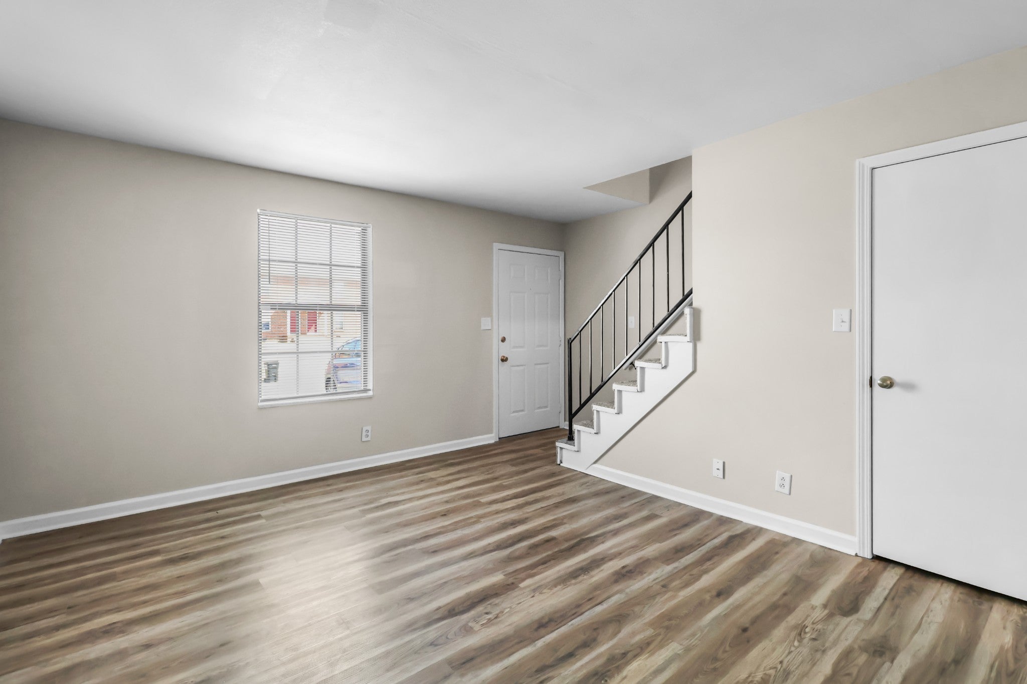 369 Peabody Dr 4