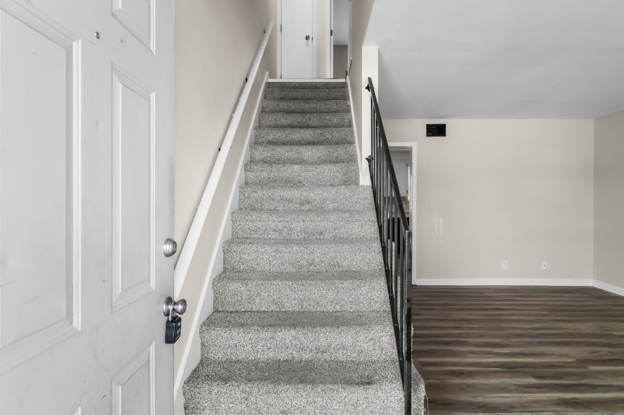 369 Peabody Dr 4