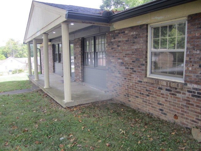 1140 Sugarberry Ln
